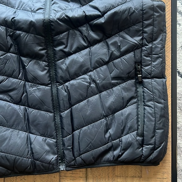 Men’s Heated Vest - Size XL - Picture 5 of 11